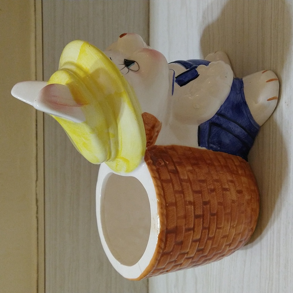Vintage Anthropomorphic Farmer Rabbit Planter 6" Height - Picture 2 of 5
